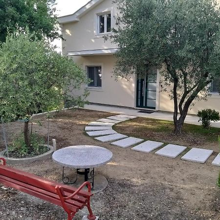 Petivat Gardens Appartement Buitenkant foto