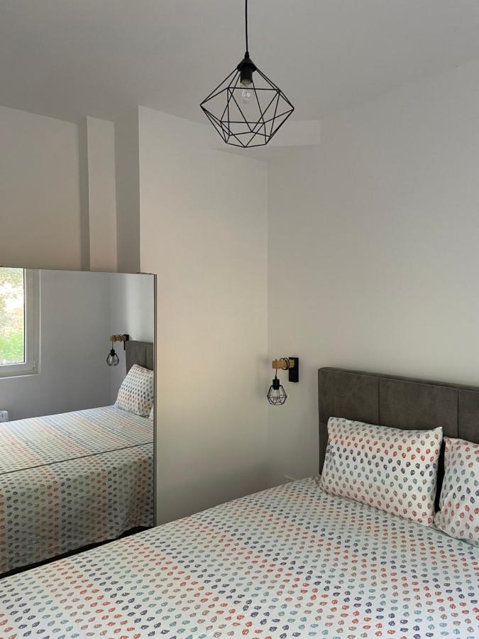 Petivat Gardens Appartement Buitenkant foto