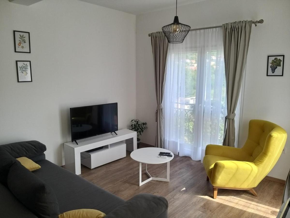 Petivat Gardens Appartement Buitenkant foto