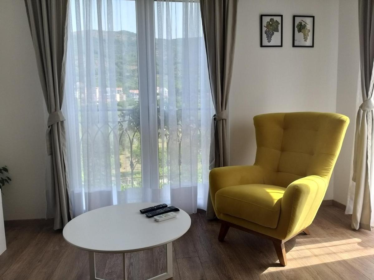 Petivat Gardens Appartement Buitenkant foto